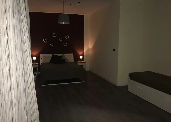 Raya 28 Bed & Breakfast 3*