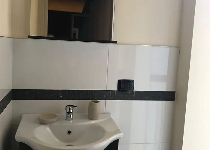 Raya 28 Bed & Breakfast 3*